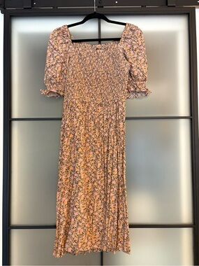 Ann Taylor Smocked Square-Neck Floral Midi Dress in Peach